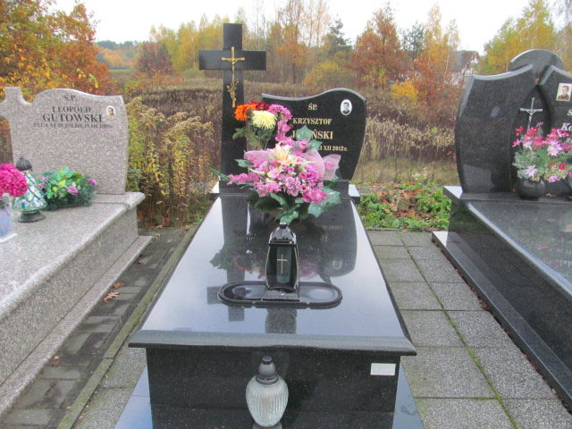 Grób Krzysztof Jusiński