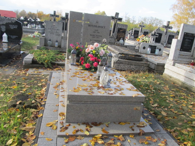 Grób Kazimierz Bronisławski